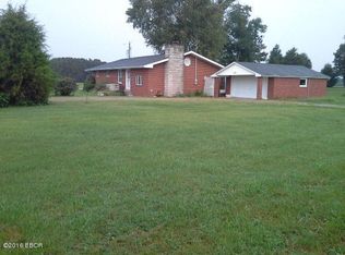 14659 Sesser Lake Rd, Sesser, IL 62884