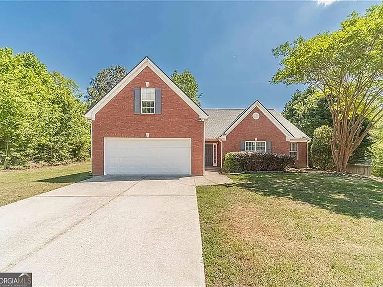 1607 Amhearst Walk Rd — Photo 1