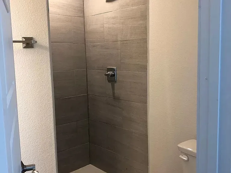 116 Hann St #5 — Photo 10