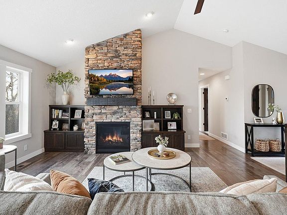5th image of 249 Vista Cir