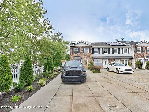 4th image of 115 Blythe Pl