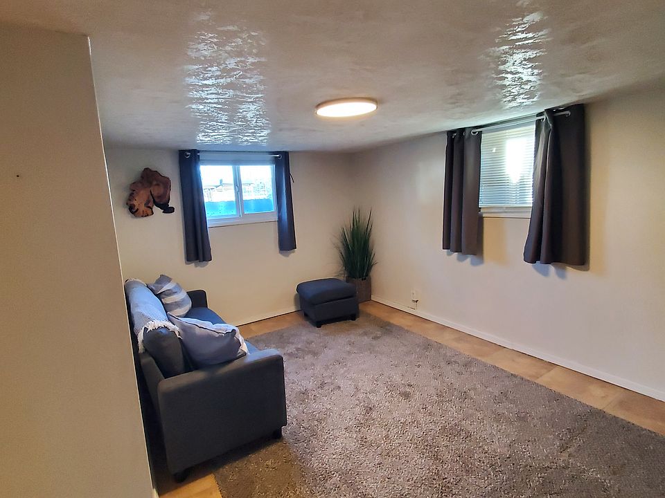 1st image of 2614 1/2 E 10th St #1003