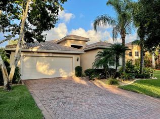 2035 Grey Falcon Cir SW, Vero Beach, FL 32962