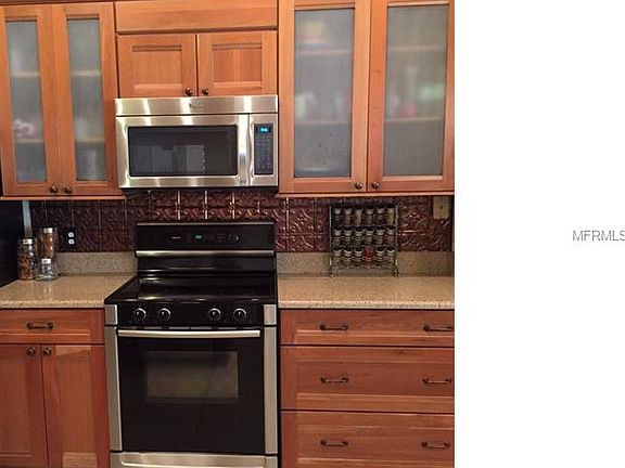 5th image of 327 Dornoch Ct