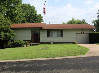604 Carson St, Neosho, MO 64850