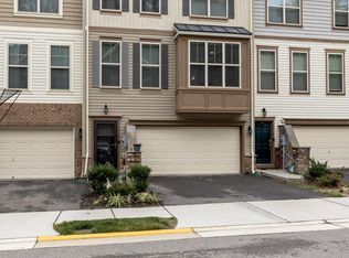 9018 Endicott Pl, Lorton, VA 22079