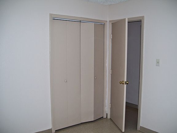 2nd image of 108 Westwood Dr