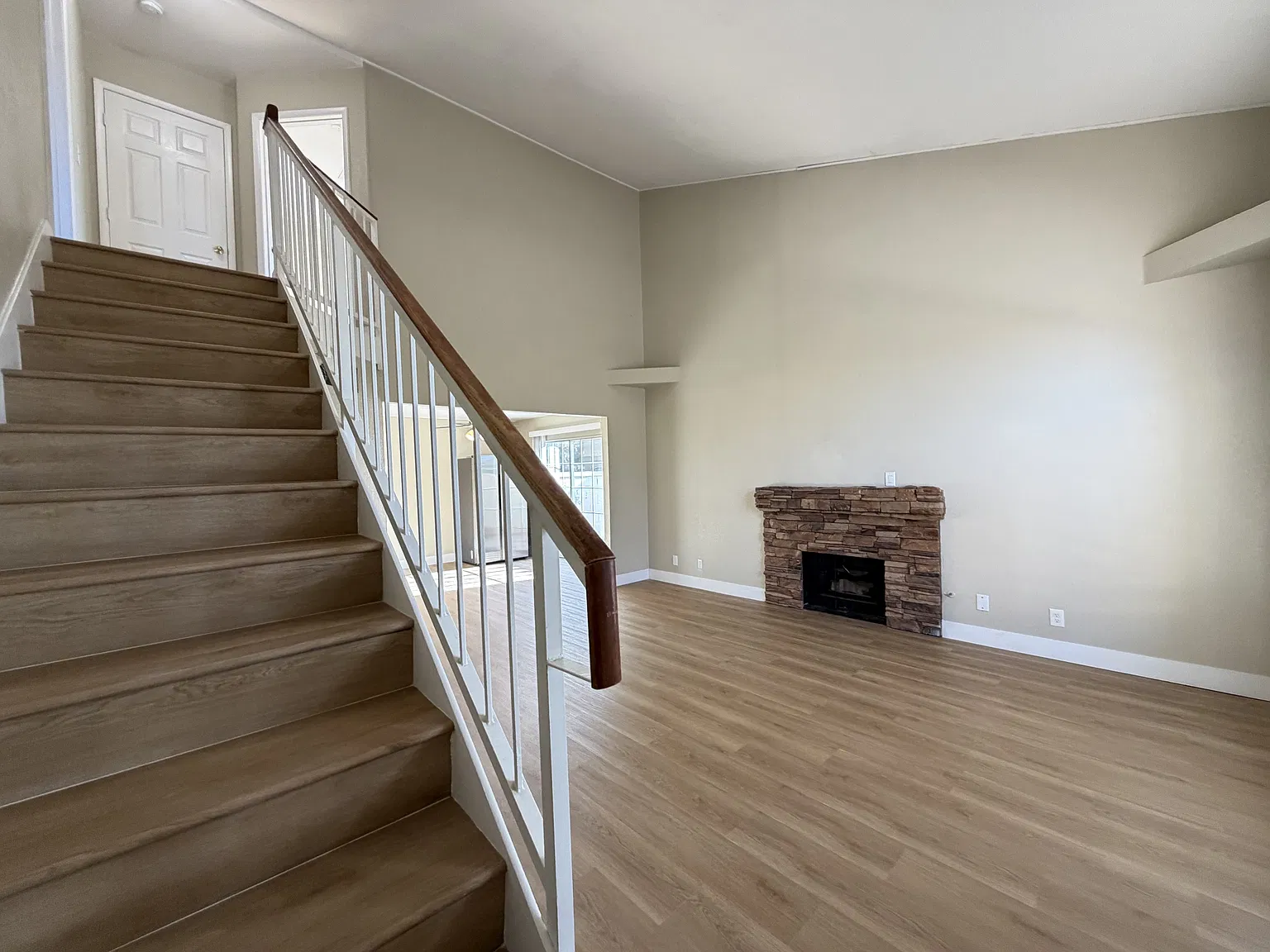 Briar Knoll 2828 - 1 — Photo 3