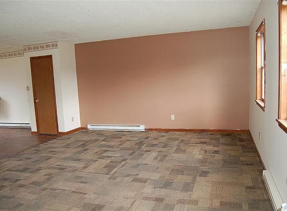 3rd image of 1000 St Lawrence Dr