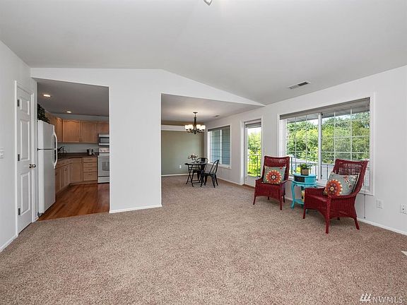 4th image of 3810 Snyder Ln #15-C