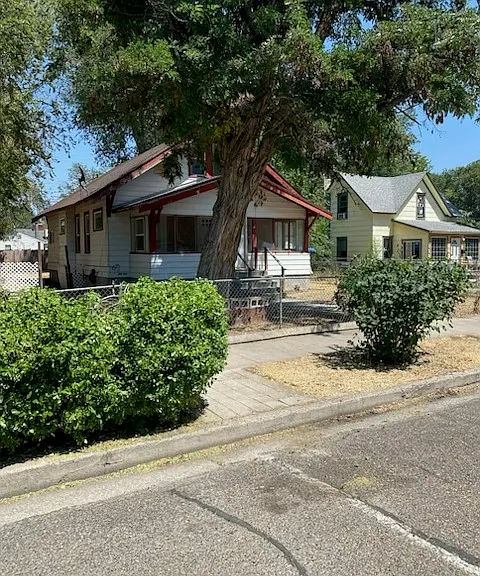 320 S 4 E — Photo 1