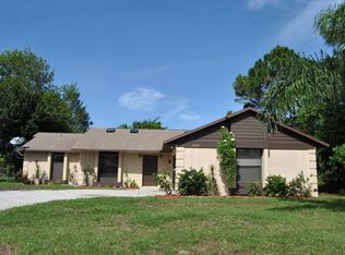 2255 SE Gaslight St, Port Saint Lucie, FL 34952