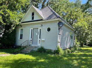 1148 Columbia St, Waterloo, IA