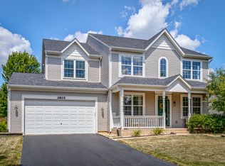 2802 Grand Ridge Cir, Aurora, IL 60503