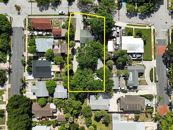 2nd image of 5009 Spruce Avenue