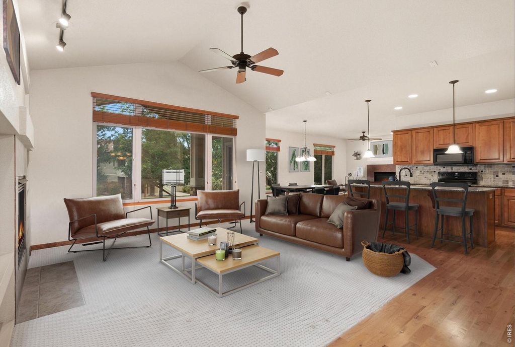 6467 Half Moon Bay Dr