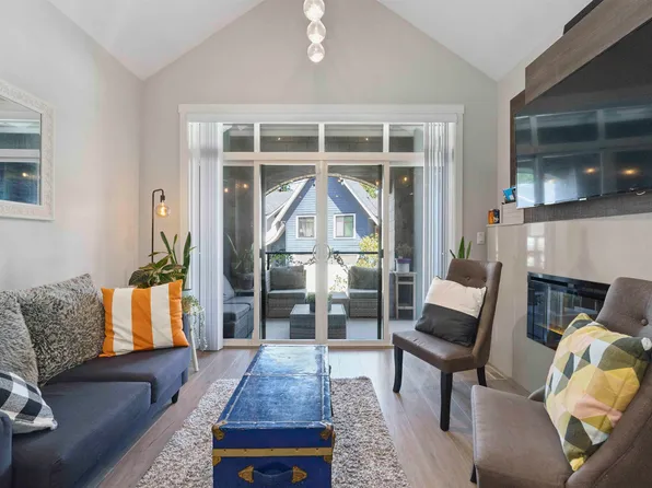 15677 28th Ave #73, Surrey, BC V3Z 0E5