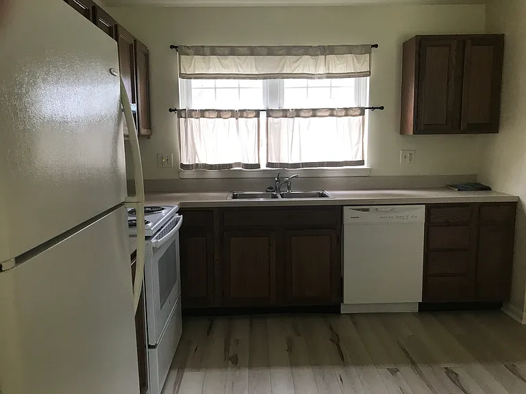 222 Cambridge Ct — Photo 20