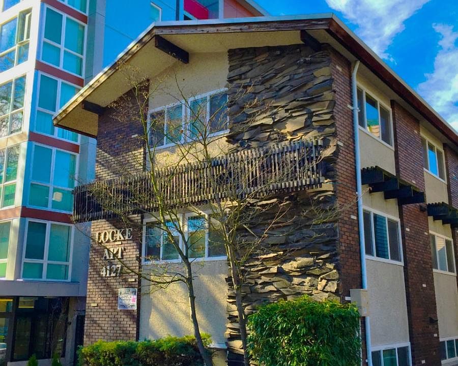 quiet 11 unit 3 story building