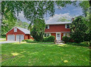 7 Mercury Cir, Andover, MA 01810