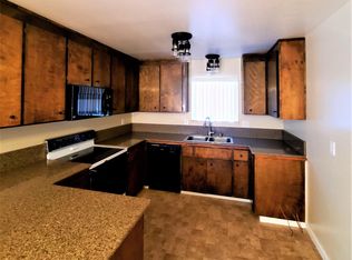 871 Pebble Way, Manteca, CA 95336