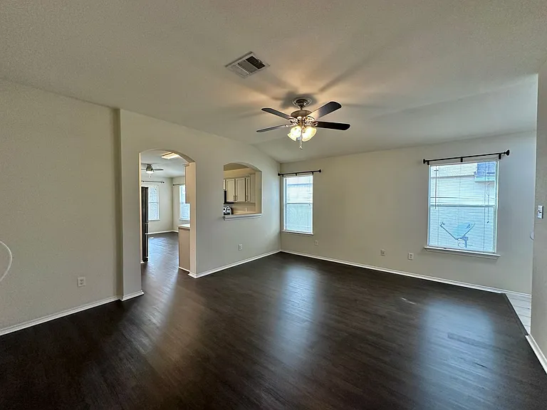 4510 Causeway Ct — Photo 3