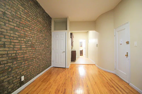 Rented by OCTAN REALTY MANAGEMENT LLC | media 21