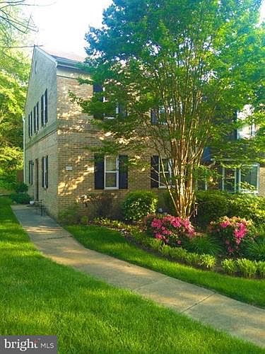1st image of 9915 Lakepointe Dr