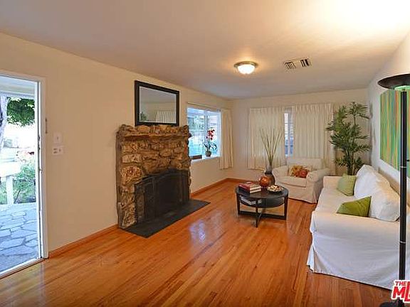 5th image of 2617 Midvale Ave