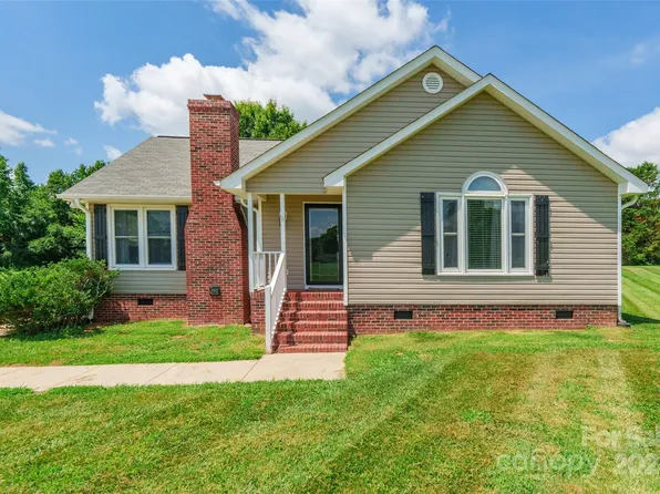 4304 Deerfield Dr, Monroe, NC 28112
