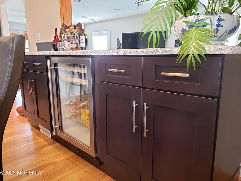 9 Winthrop Pl — Photo 12