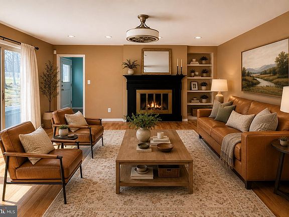 3rd image of 712 Loch Ness Cir