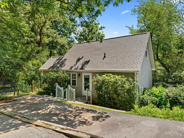 16 Ox Creek Rd, Weaverville, NC 28787