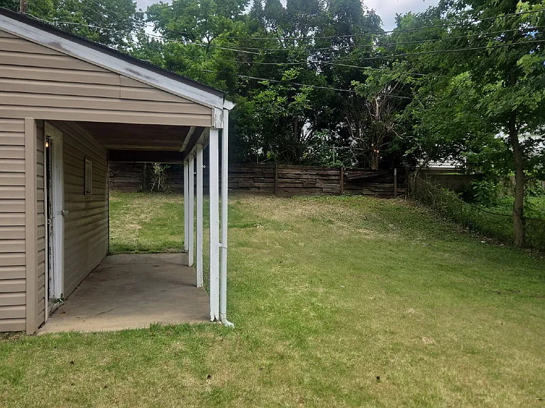 7839 Underhill Dr — Photo 9