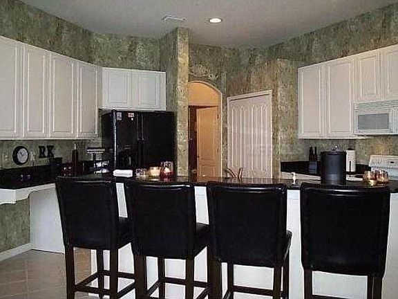 2nd image of 4717 Holdsworth Dr