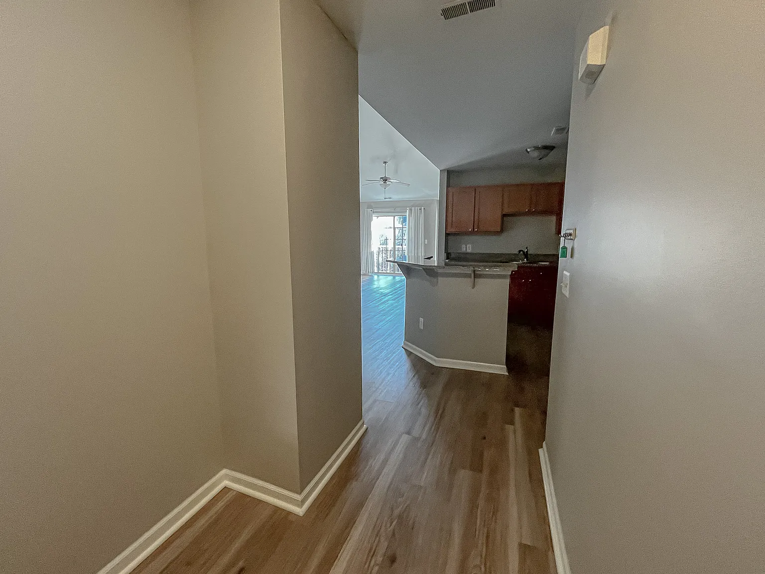 2 bed, 1326 sqft, $1,800 — Photo 3