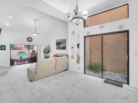 2nd image of 22710 Meridiana Dr