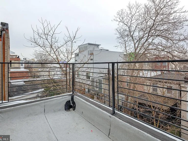 1530 Christian St #3 — Photo 7