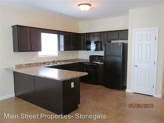 3rd image of 745 Tracy Ln Unit 133