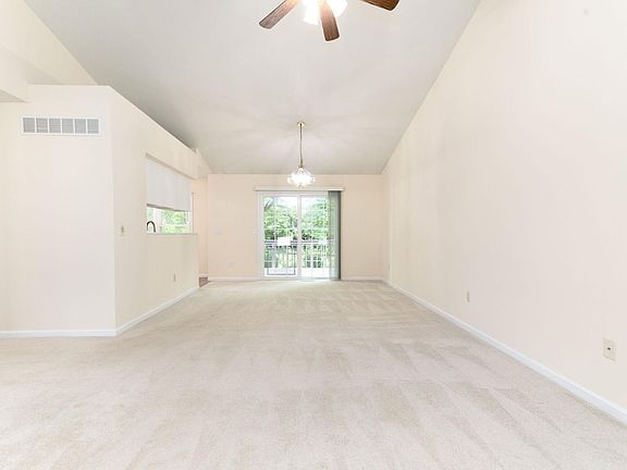 5th image of 4342 Cross Creek Dr
