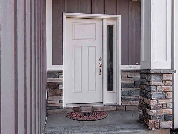 3rd image of 4637 Greystone Ln