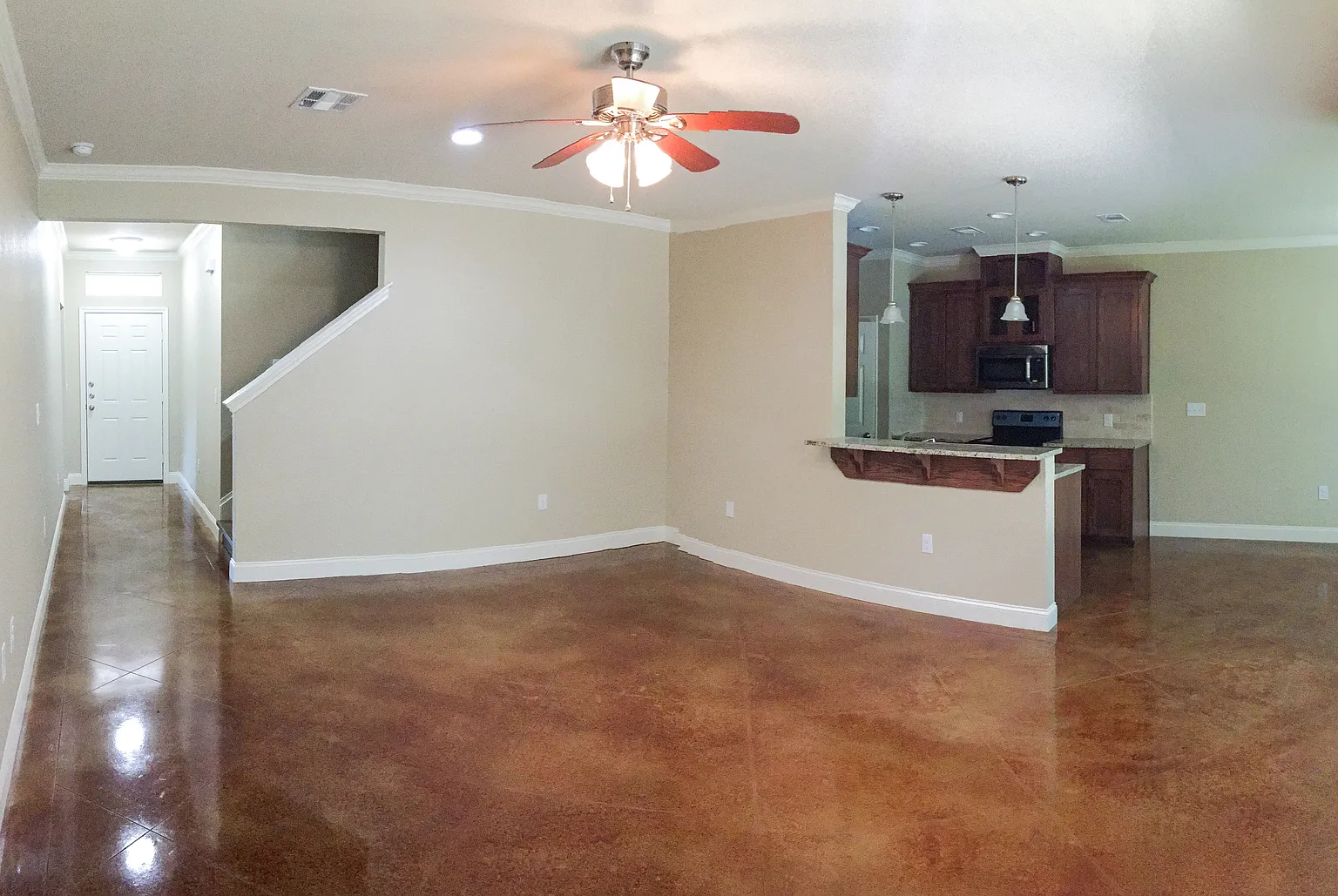 Townhome — Photo 3