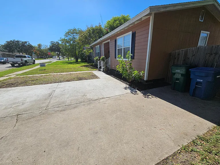 634 Chase Dr — Photo 12