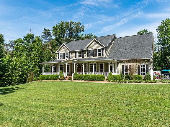 4th image of 8826 Olde Meadow Way