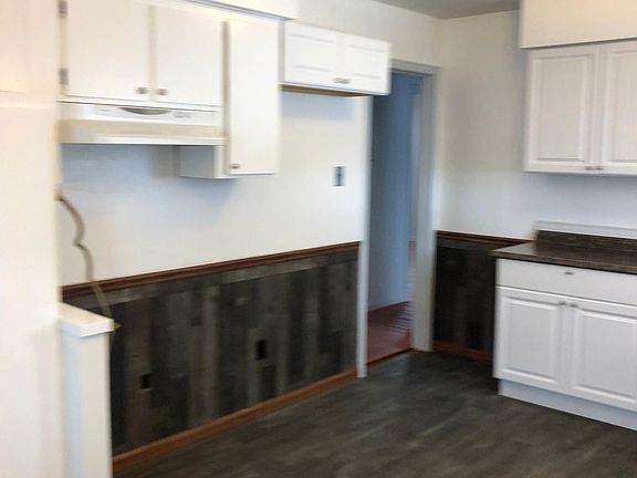 5th image of 26340 Groveland St
