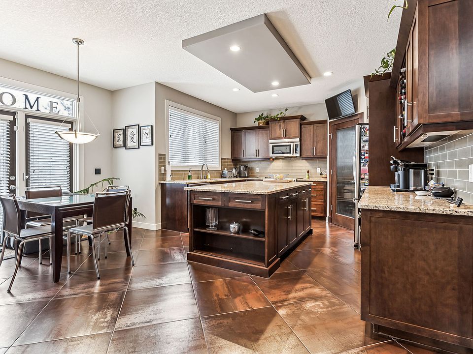 1st image of 6 Elgin Estates Point SE #1