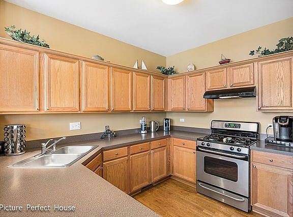 3rd image of 104 W Park Ave Unit A