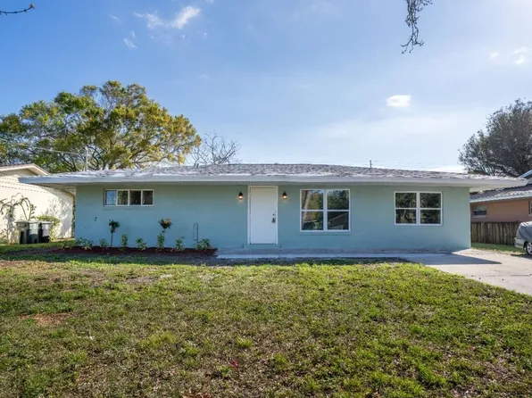 121 Wisteria Avenue, Fort Pierce, FL 34982