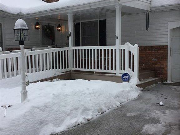 2nd image of 36 Carriage Cir