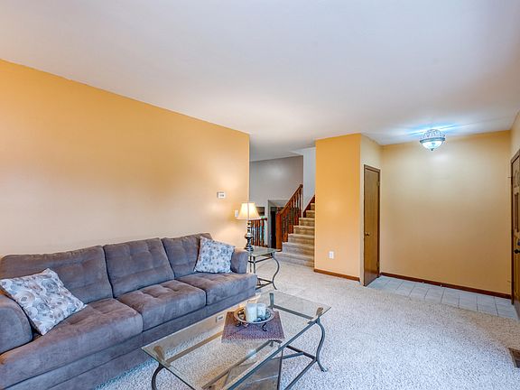 5th image of 9509 Doug Fir Dr